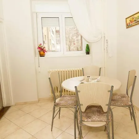 See U In Belgrade Exterior photo