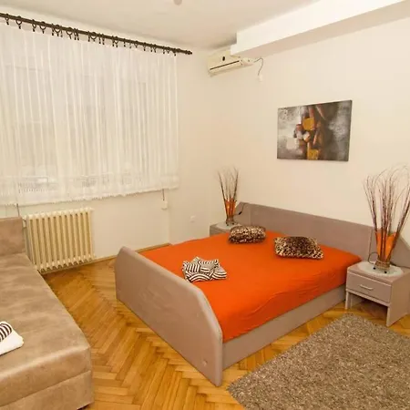See U In Belgrade Exterior photo