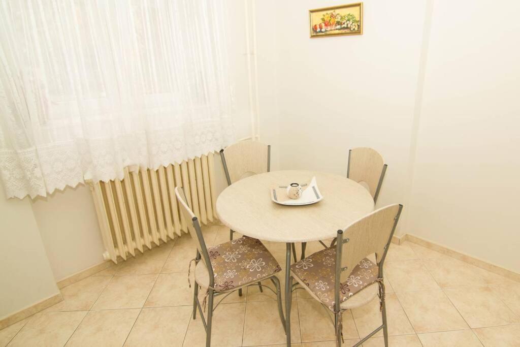 Apartment U In