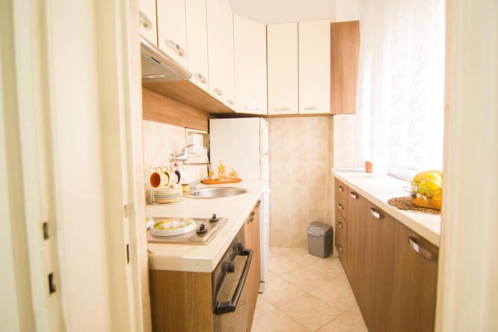 U In Apartment